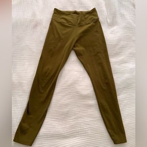 Nike dry fit tight size M
